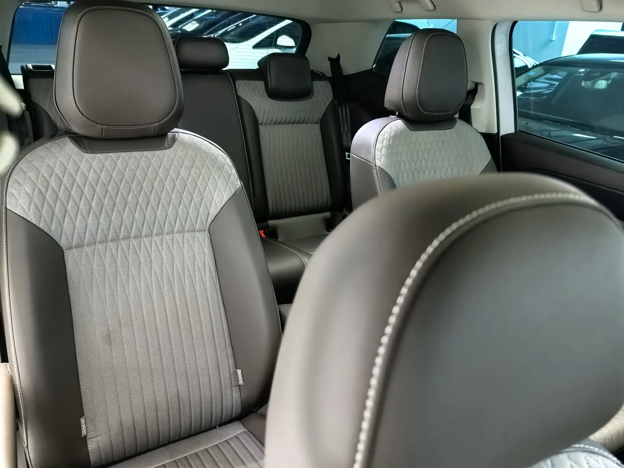 Volkswagen Viloran 2022 car image #11