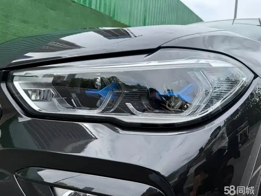 BMW X6 2022 immagine di auto #11