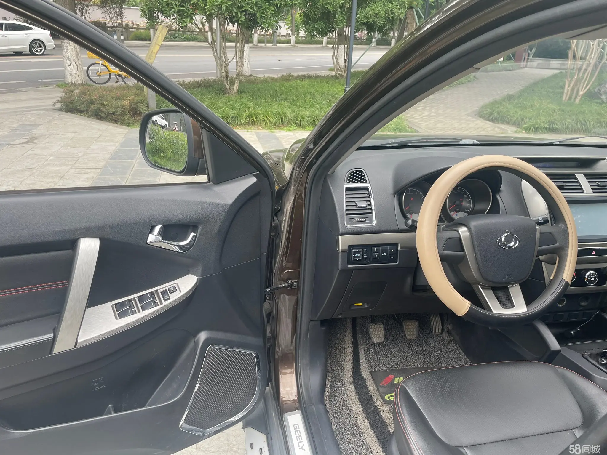 GEELY GX7 2016 car image #11