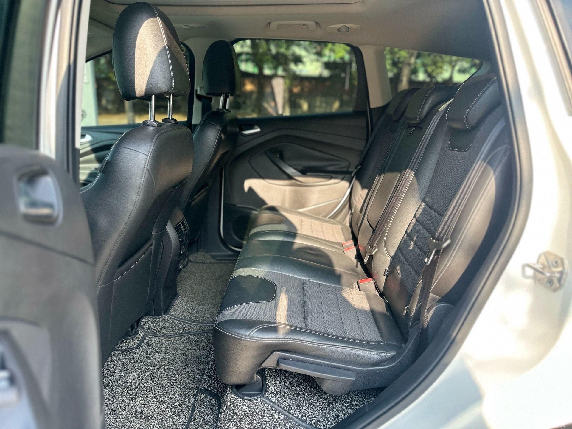 Ford Kuga 2014 car image #11