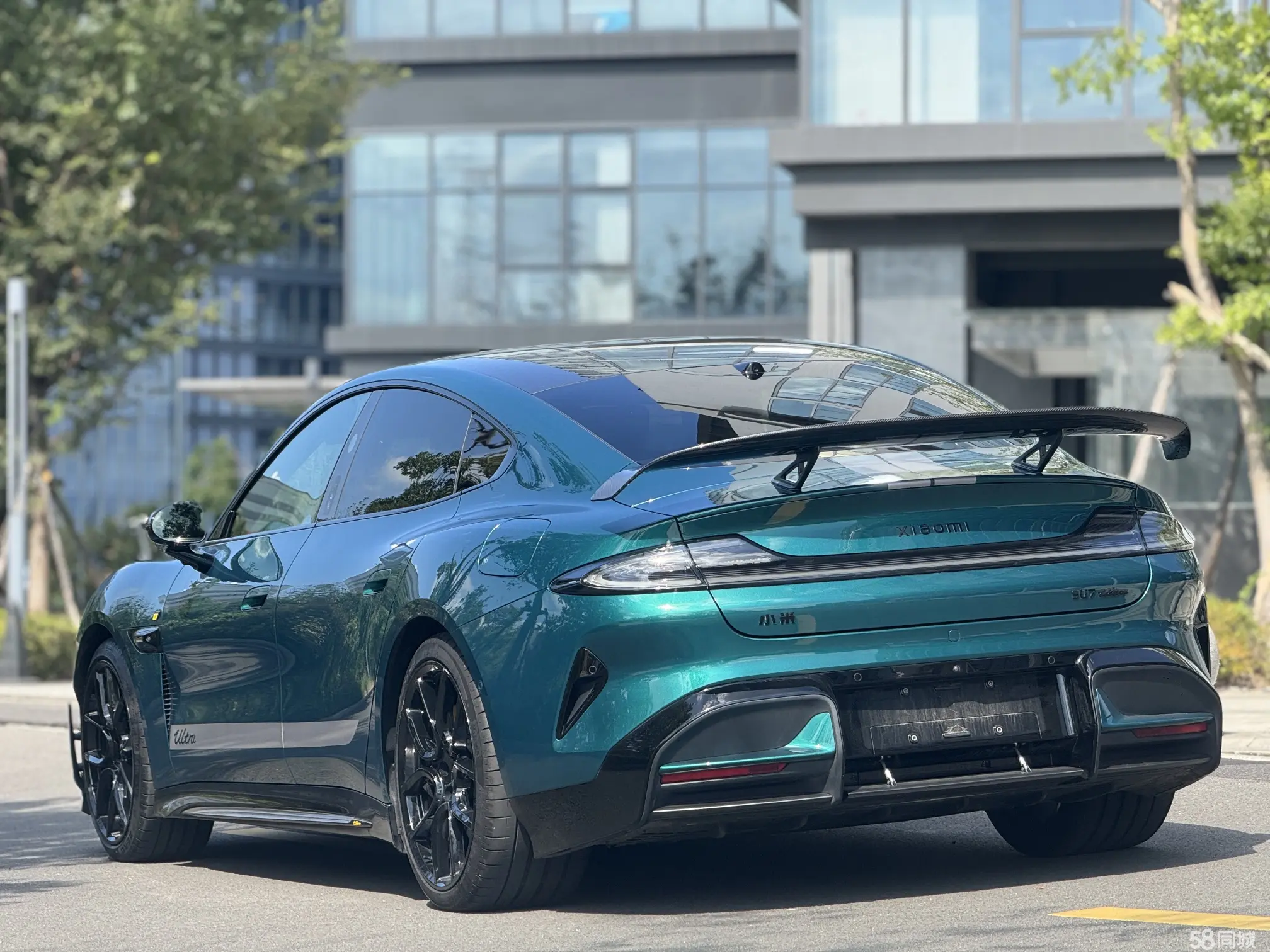 小米汽车 小米SU7 Ultra 2025 汽车图片 #11