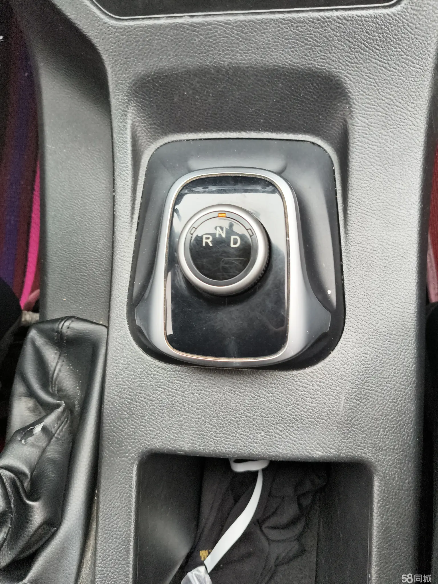 Forthing Lingzhi EV 2022 #11 Forthing Lingzhi EV 2022 car image #11