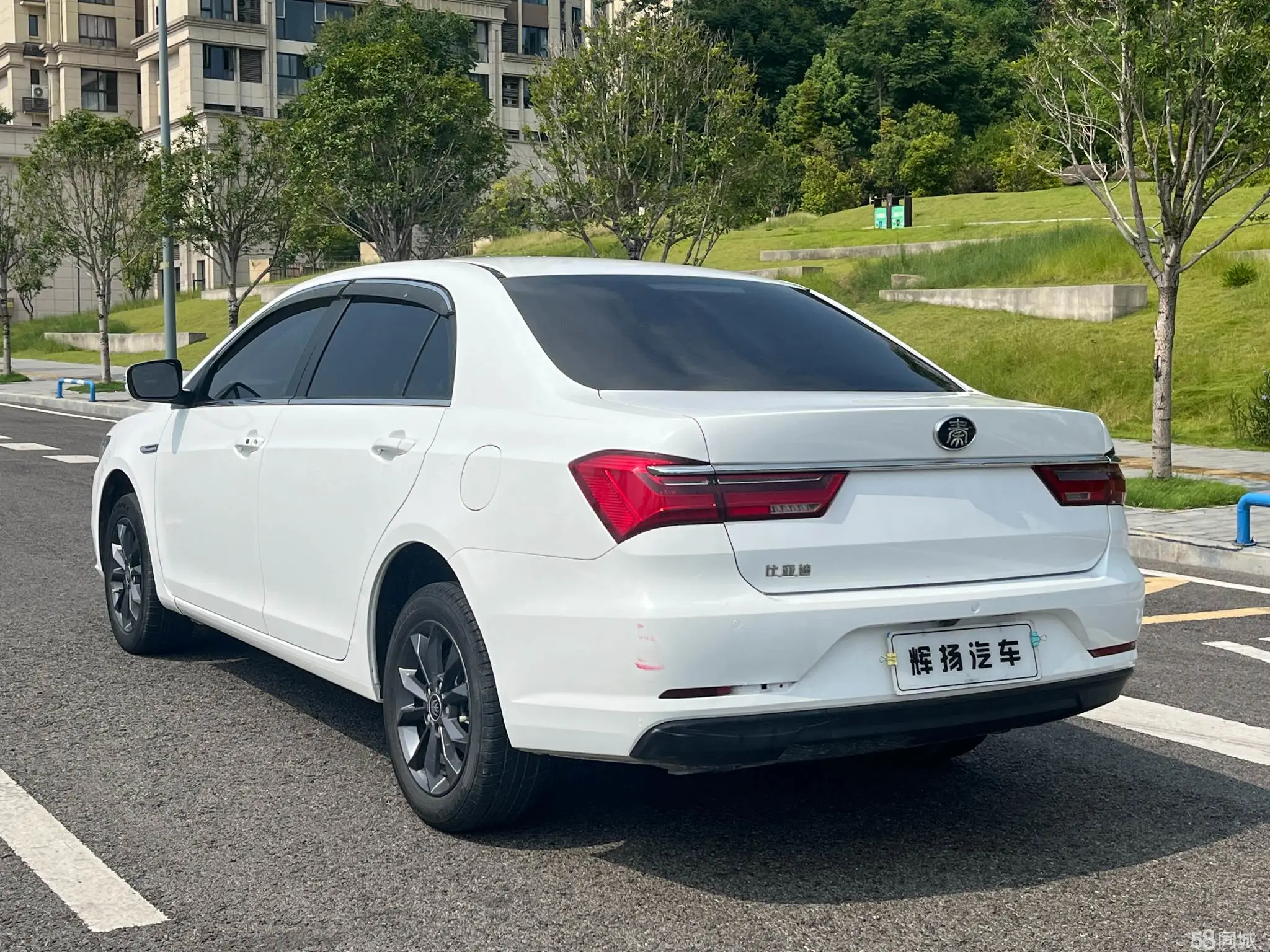 BYD Qin 2021 car image #11