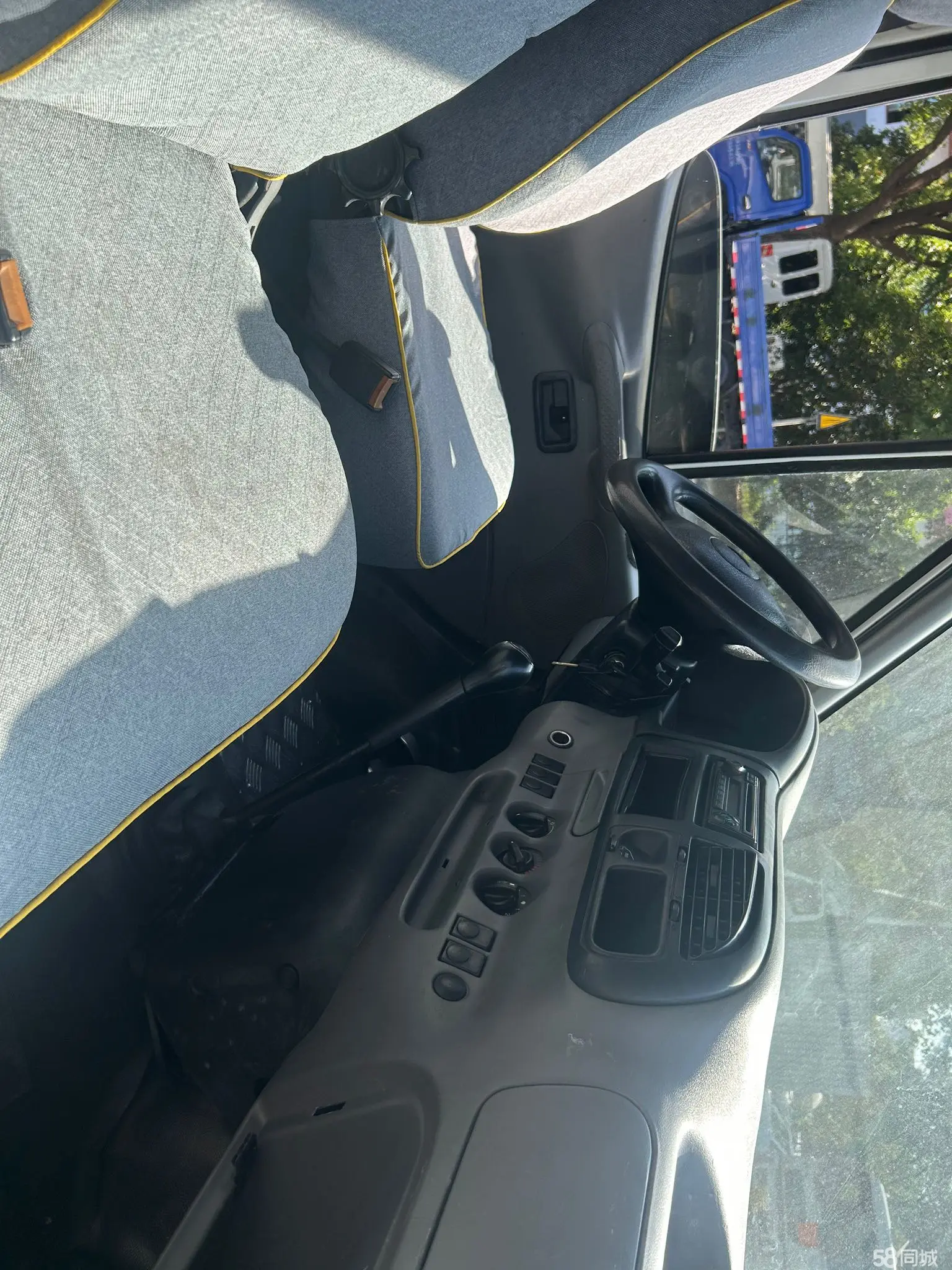 Ford Transit Classic 2011 immagine di auto #11