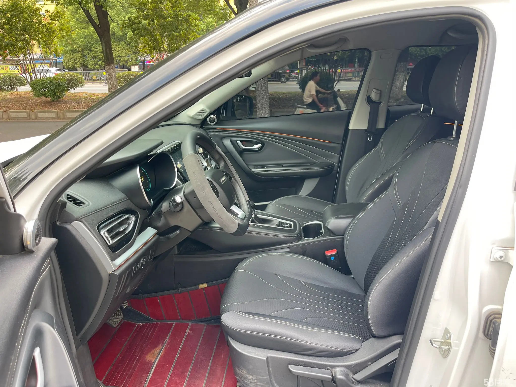 Jetour X70M 2021 صورة سيارة #11