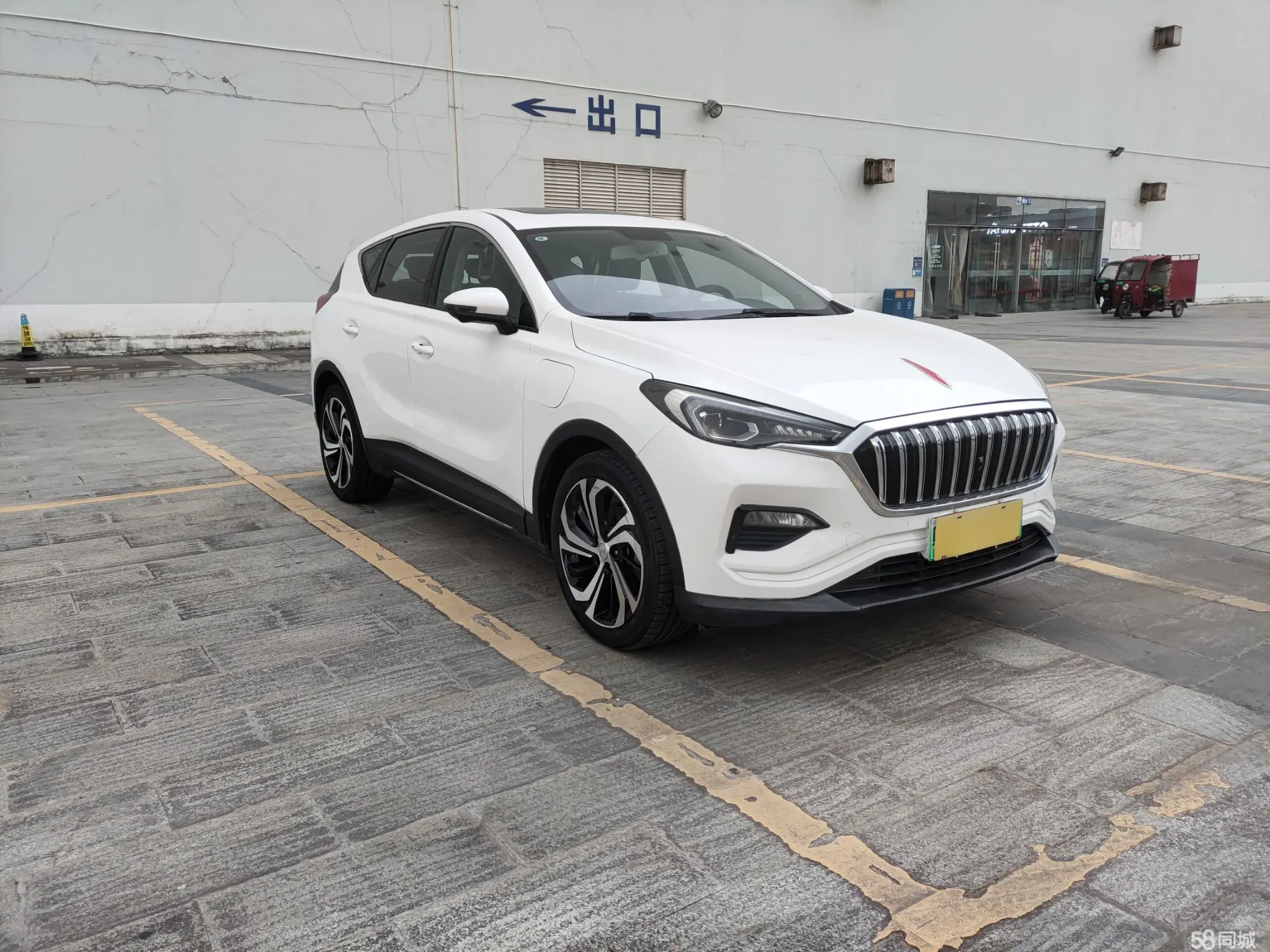 HongQi E-HS3 2019 car image #11