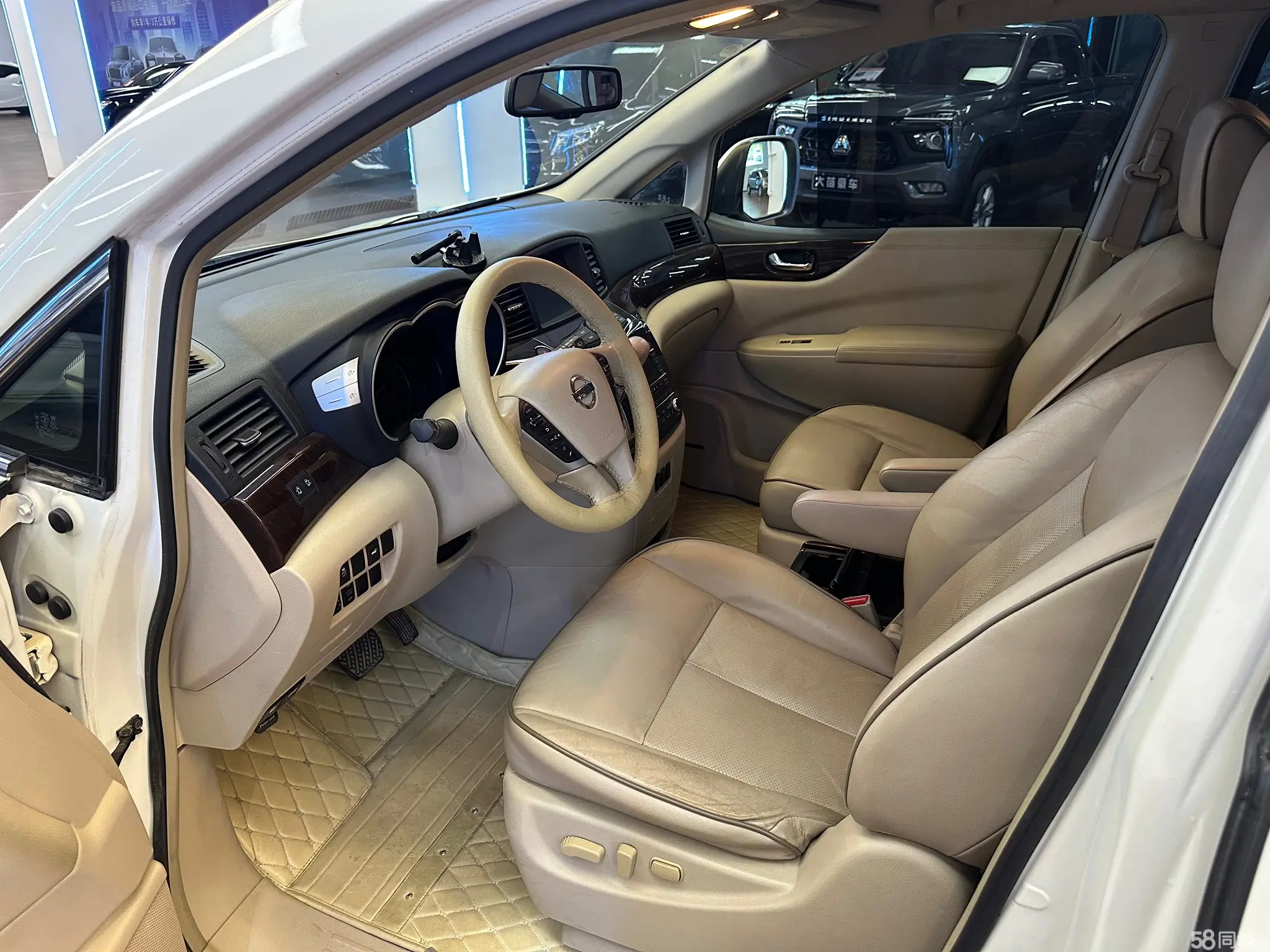 日产 贵士 2015 汽车图片 #11