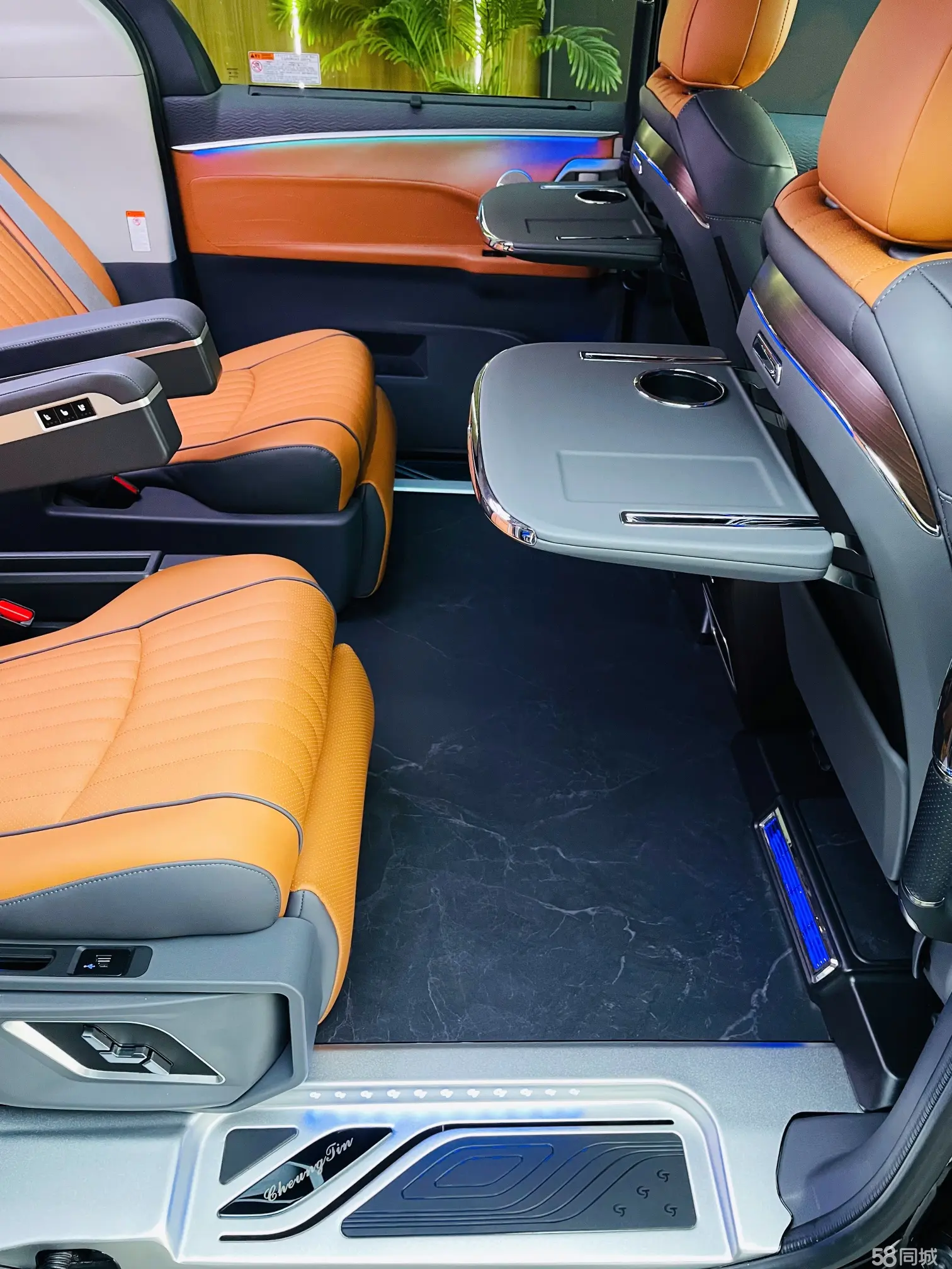 Toyota Granvia 2023 immagine di auto #11