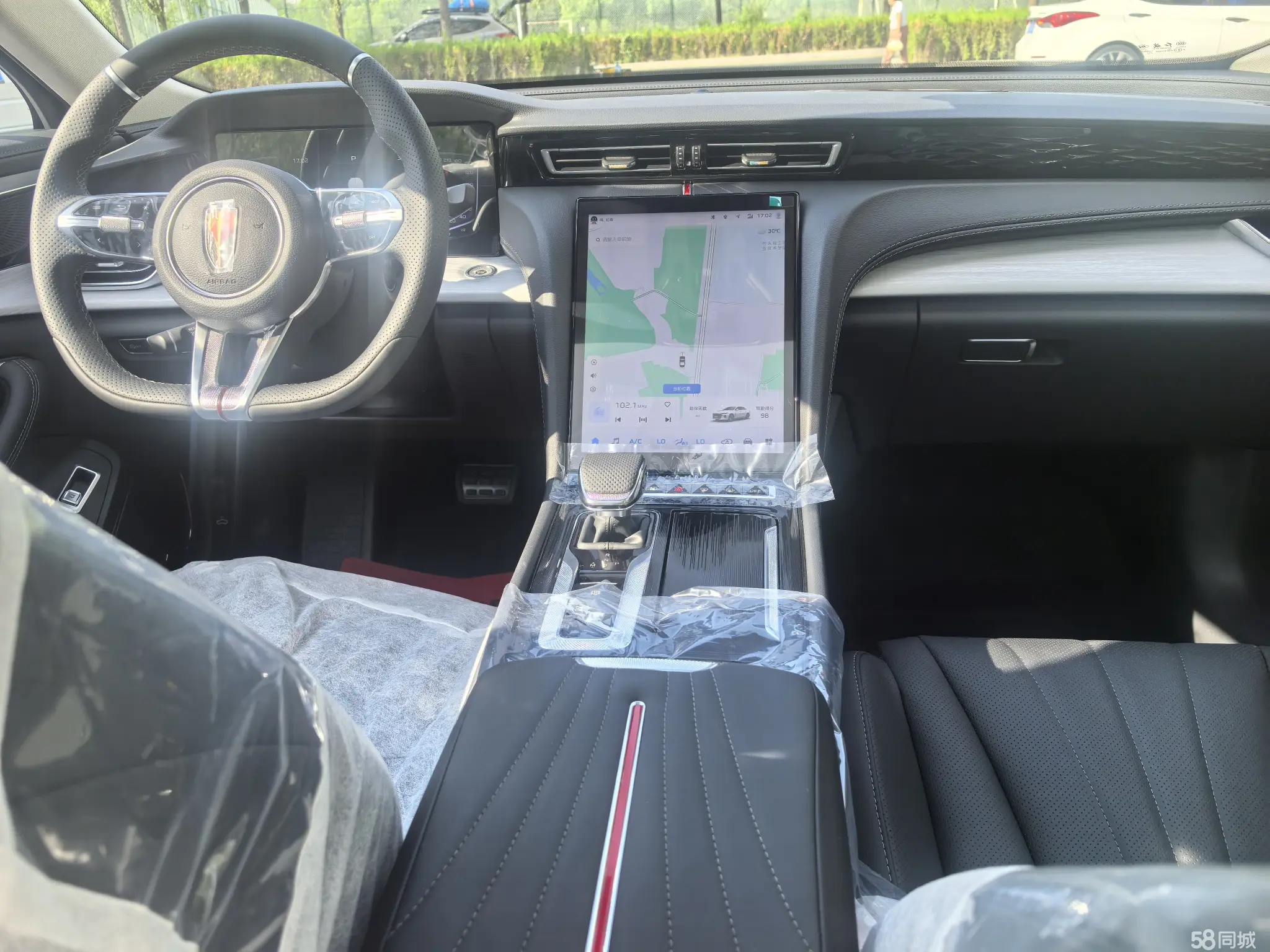 HongQi H5 2025 #11 HongQi H5 2025 car image #11