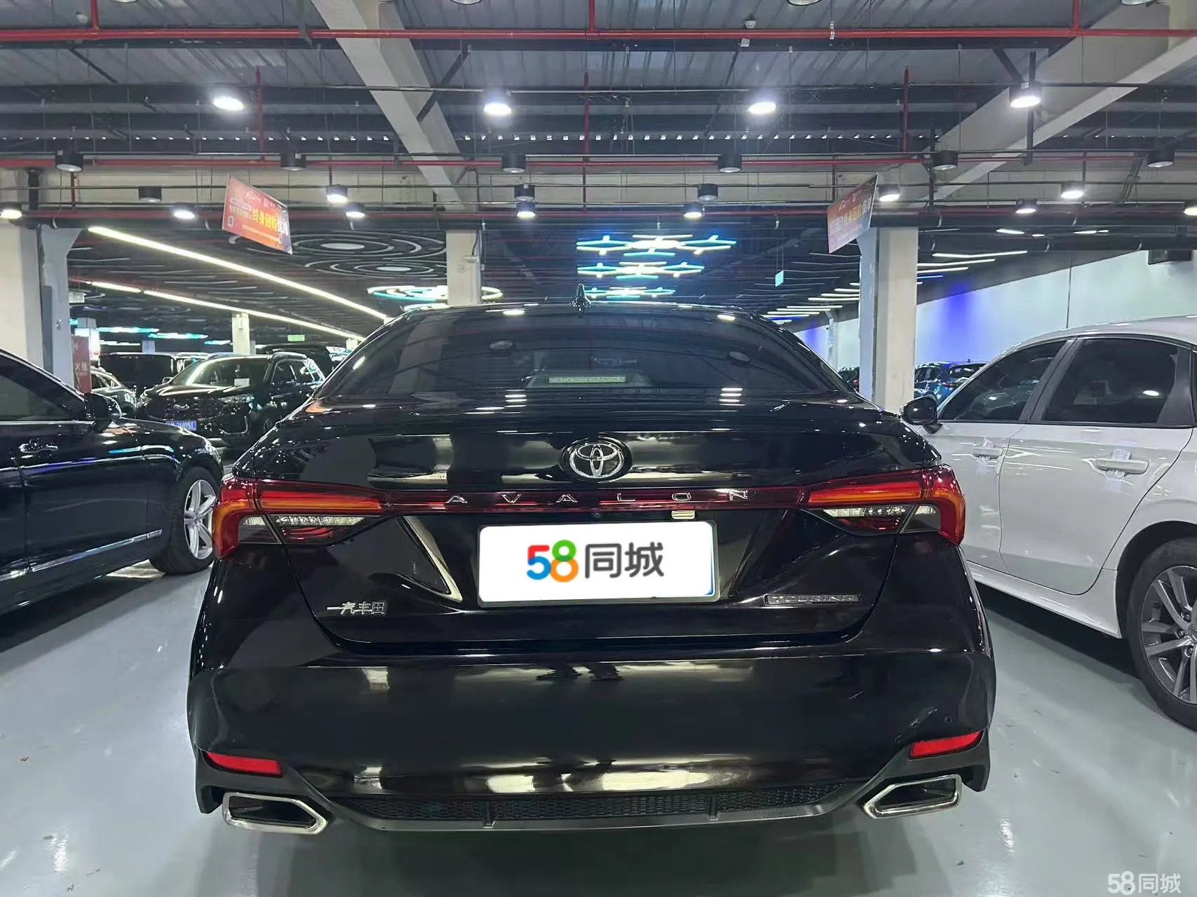 Toyota Avalon 2019 car image #11