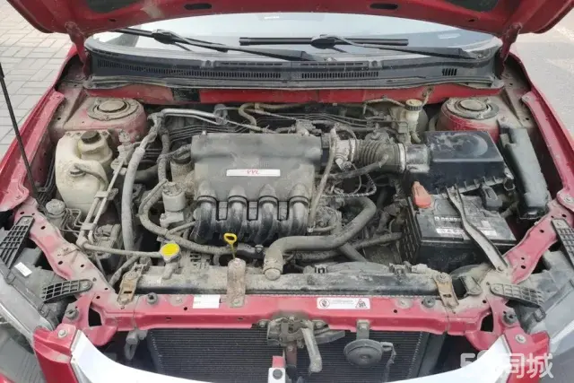 BYD L3 2013 car image #11