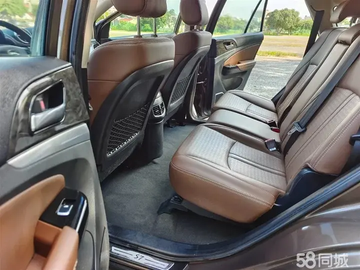 BYD S7 2017 car image #11