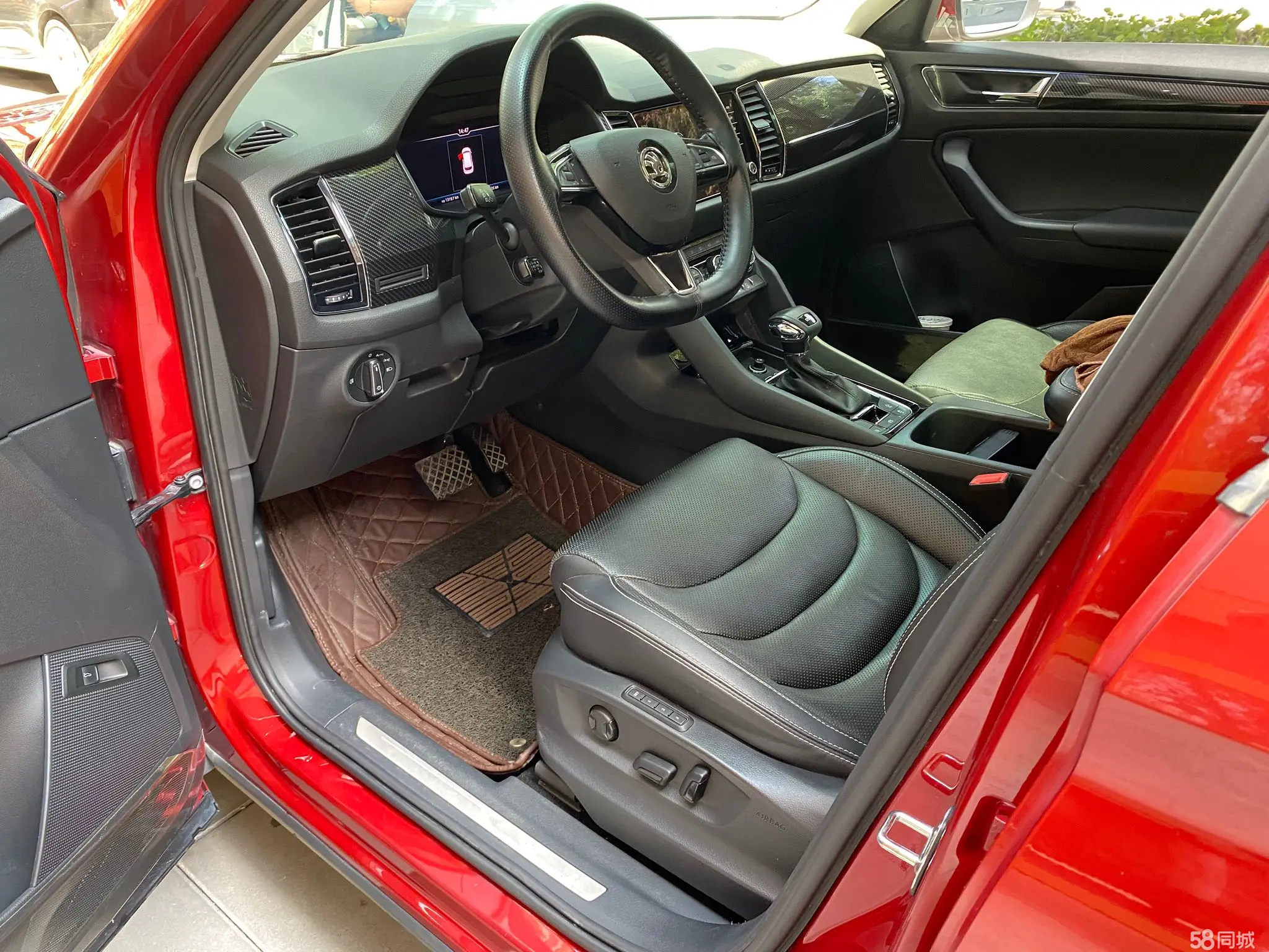 Skoda Kodiaq GT 2018 immagine di auto #11