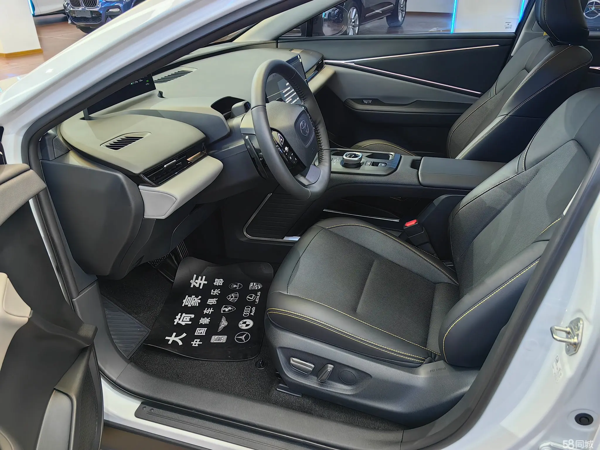 Toyota Highlander (Imported) 2025 car image #11