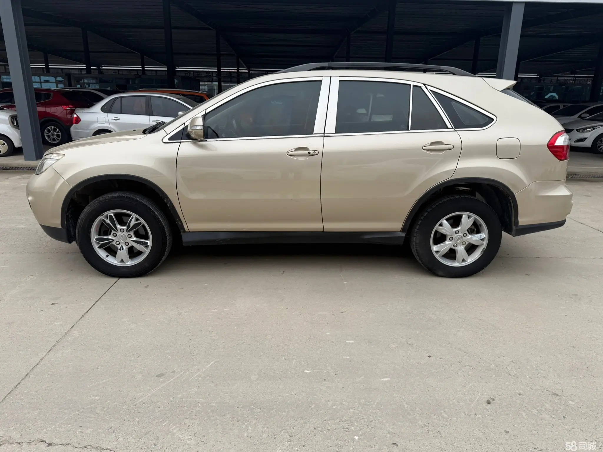 BYD S6 2014 #11 BYD S6 2014 car image #11