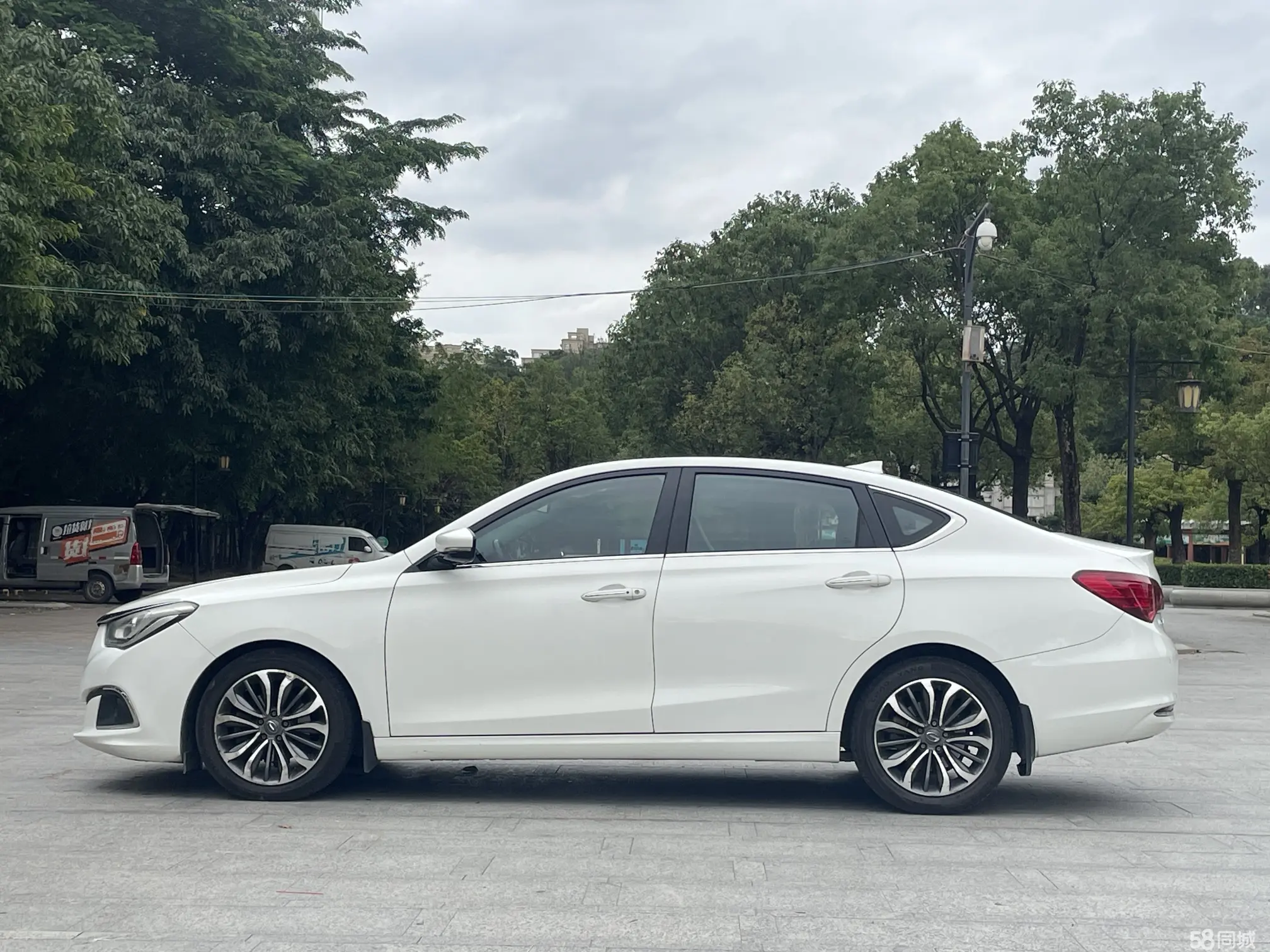 GAC Trumpchi GA6 2017 immagine di auto #11