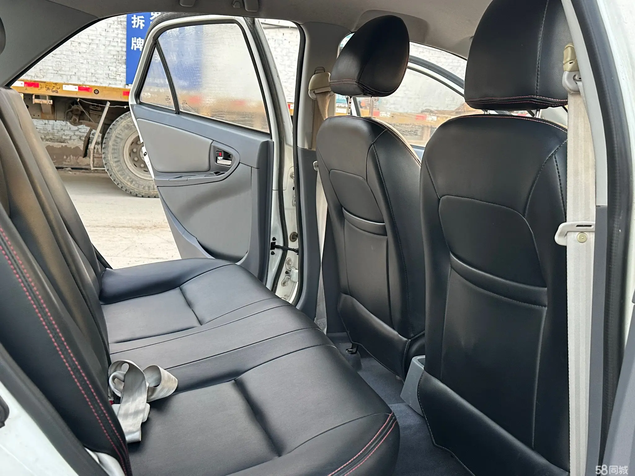 GEELY KingKong 2013 изображение автомобиля #11