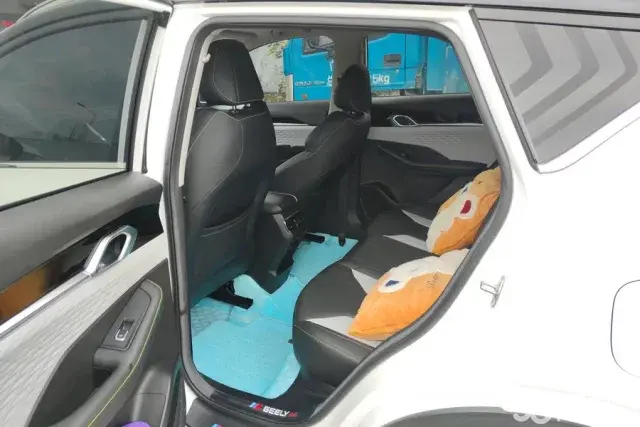 GEELY Coolray 2024 car image #11