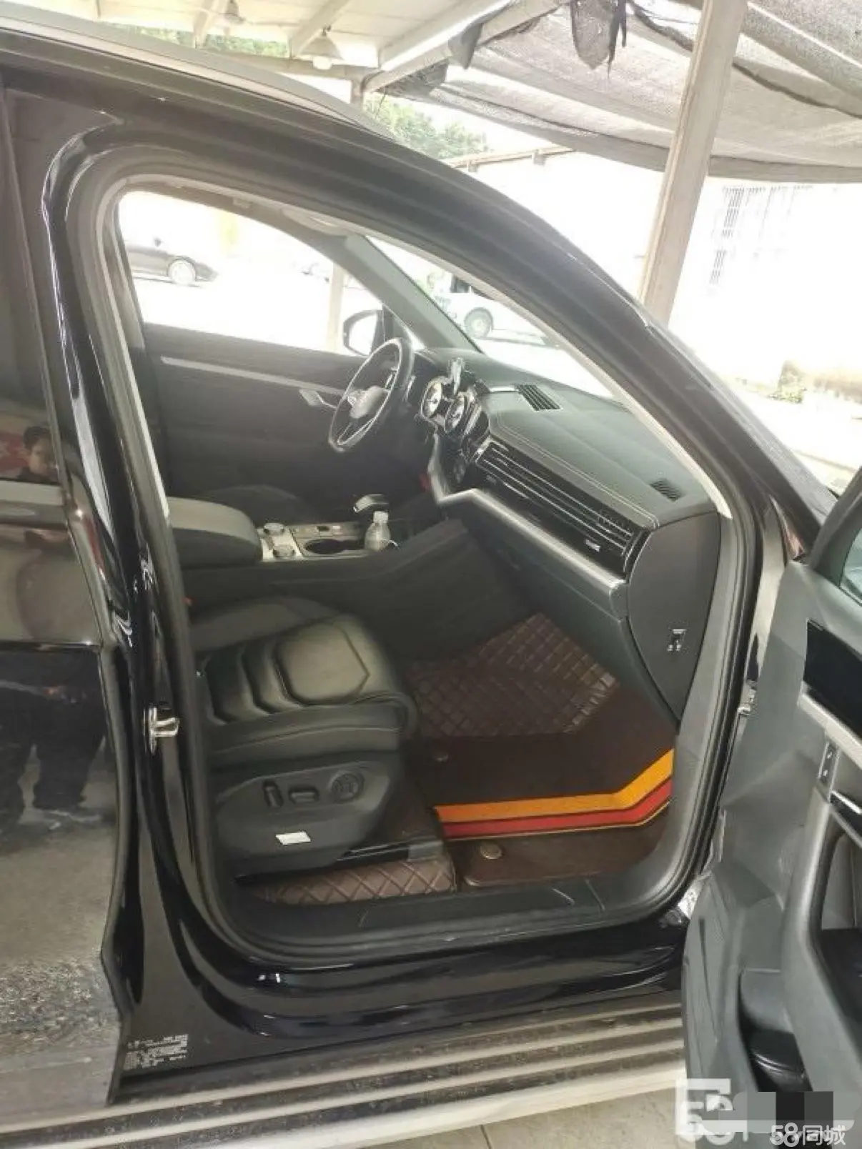 Volkswagen Touareg 2020 car image #11