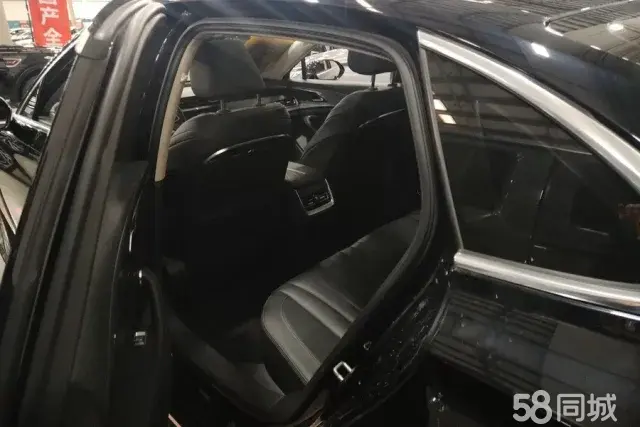 HongQi H5 2023 car image #11