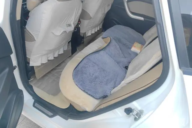 Changan Alsvin V7 2016 car image #11