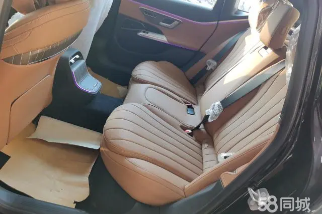 Mercedes-Benz E Class 2025 car image #11