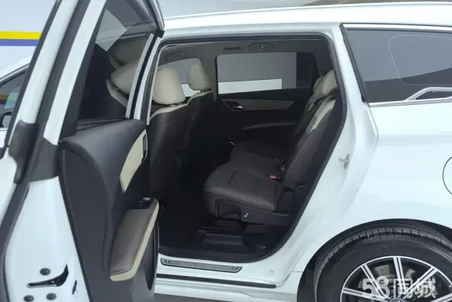 BYD Song MAX New Energy 2023 car image #11