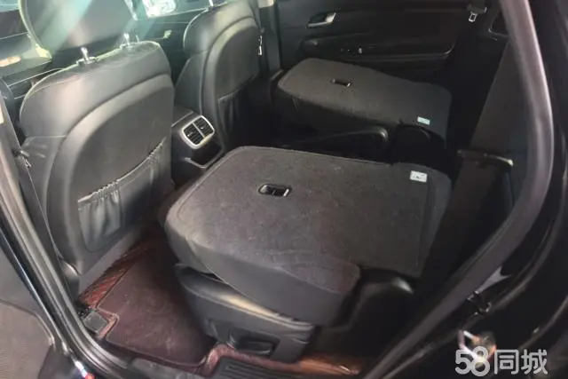 Hyundai Santa Fe 2022 car image #11