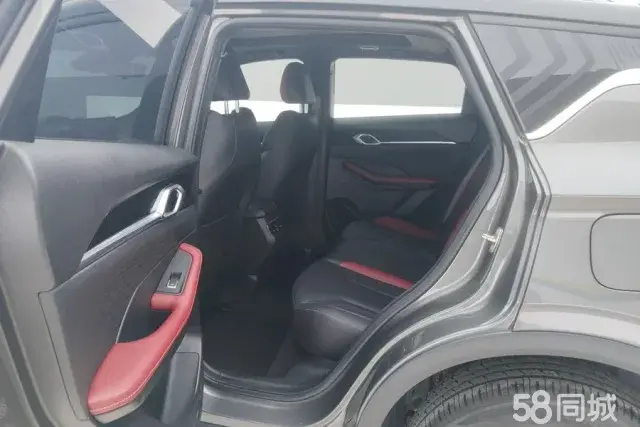 GEELY Coolray 2022 car image #11