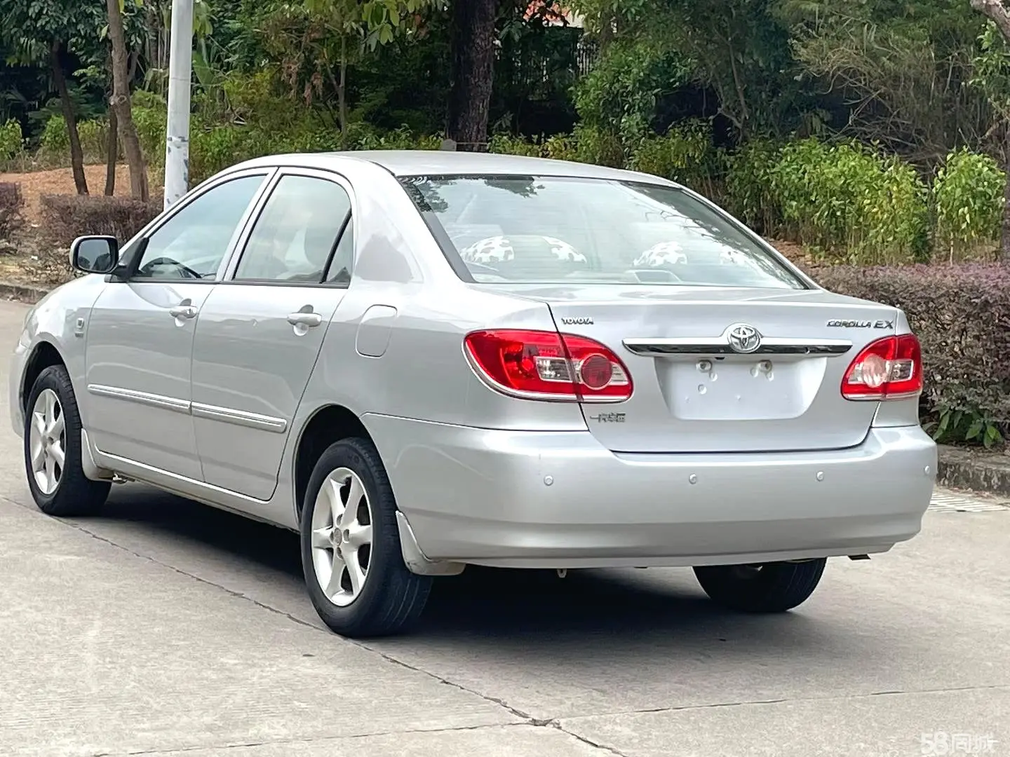 Toyota Corolla (Classic) 2011 car image #11