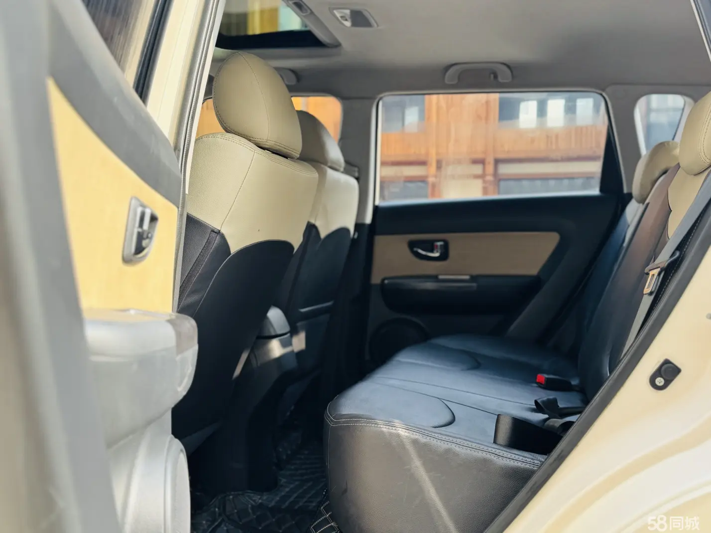 起亚 秀尔 2011 汽车图片 #11