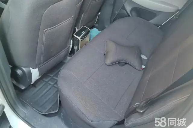 零跑汽车 零跑T03 2022 汽车图片 #11