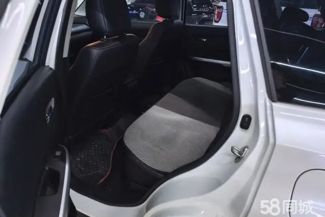 Suzuki Vitara 2018 image de voiture #11