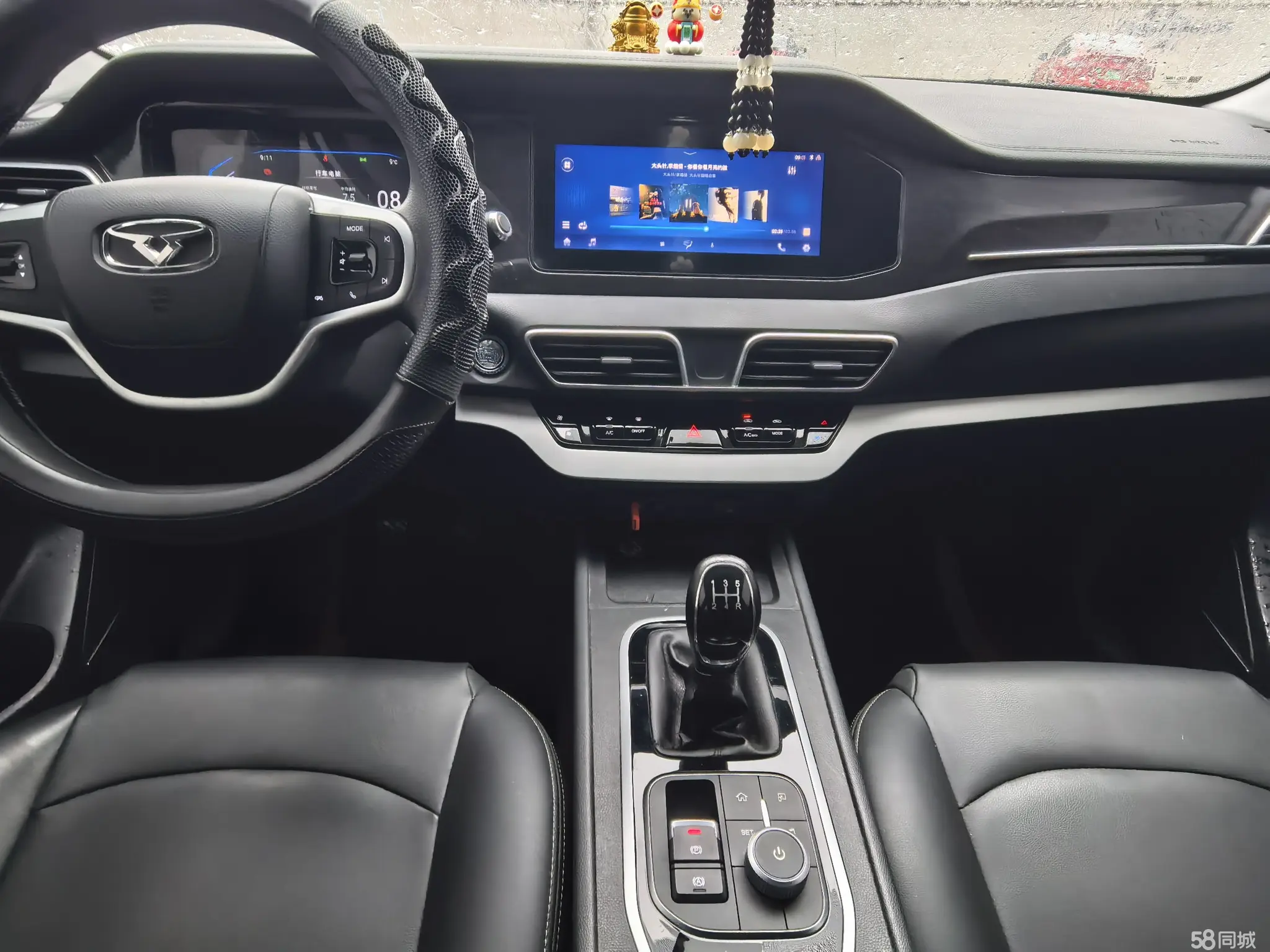 Kaiyi Showjet 2021 #11 Kaiyi Showjet 2021 car image #11