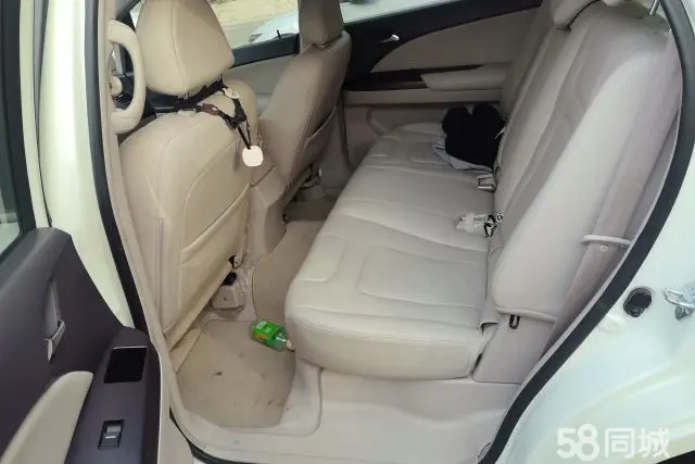 BYD e6 2015 car image #11