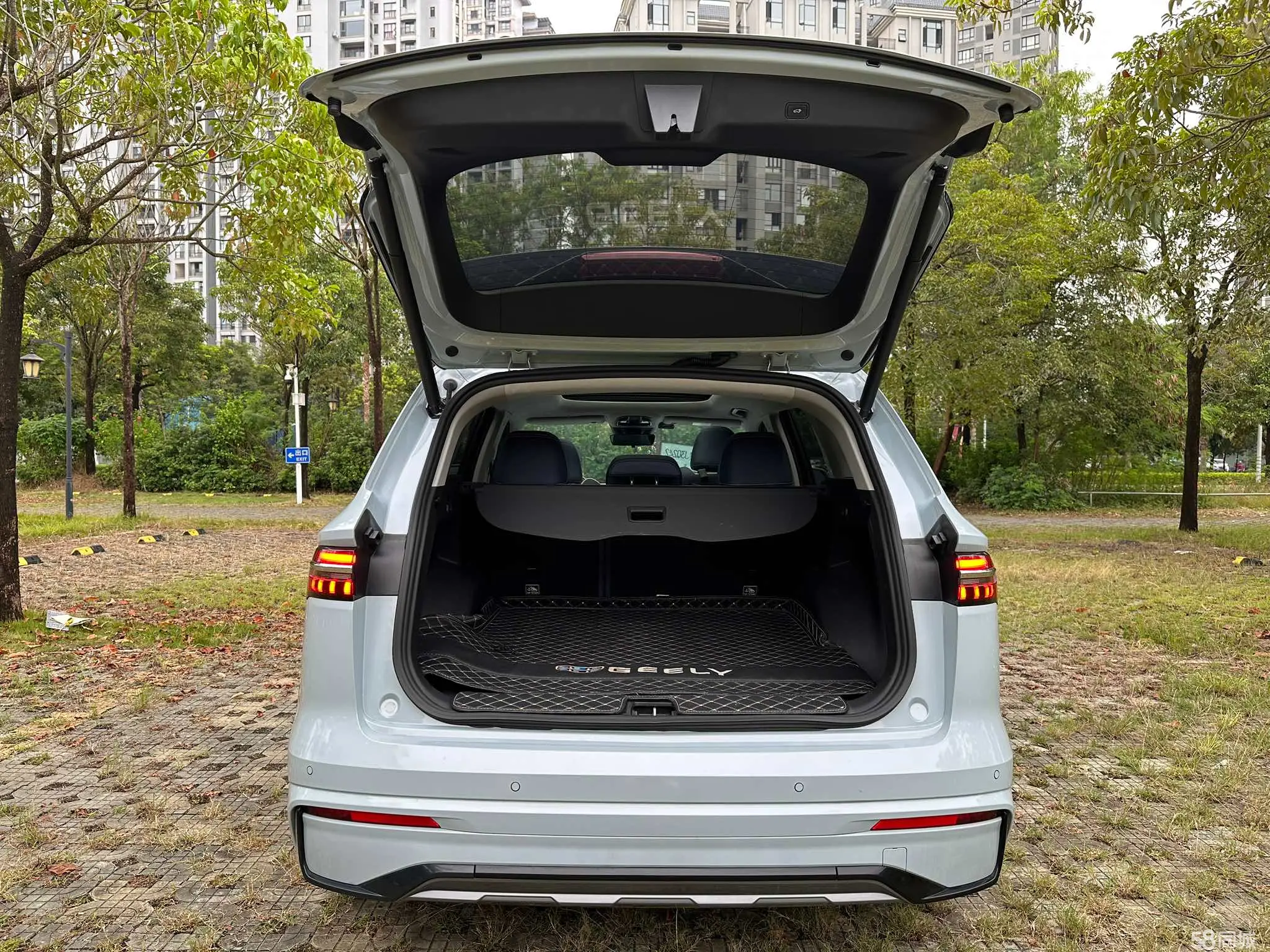 GEELY Monjaro 2022 immagine di auto #11