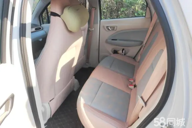 零跑汽车 零跑T03 2024 汽车图片 #11