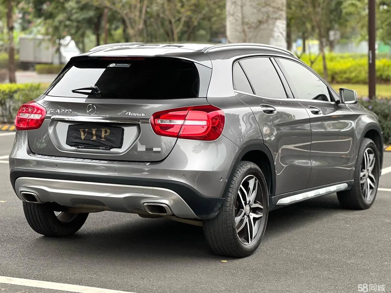 Mercedes-Benz GLA Class 2016 immagine di auto #11