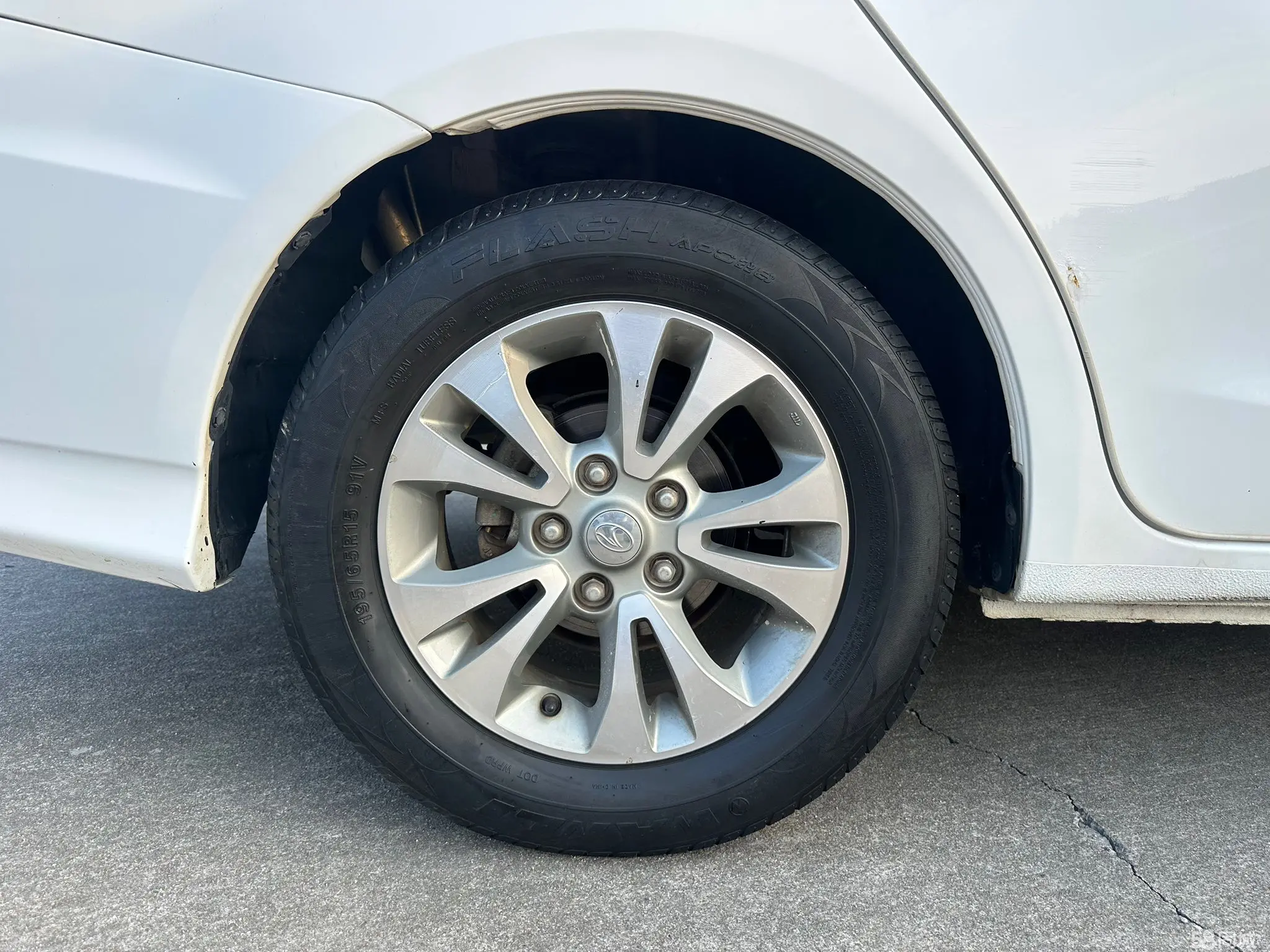 Soueast V5 Lingzhi 2017 #11 Soueast V5 Lingzhi 2017 car image #11