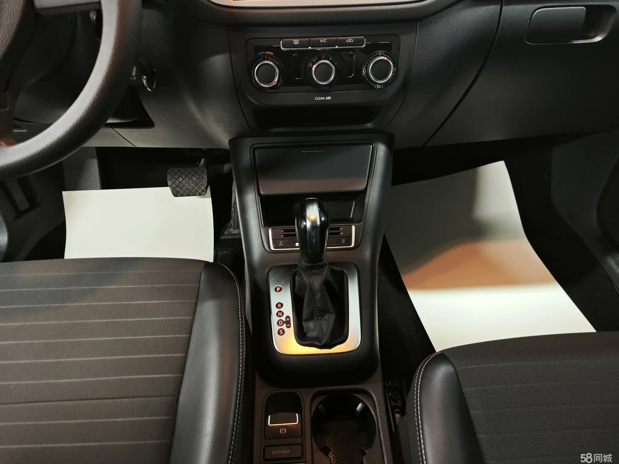 Volkswagen Tiguan 2019 #11 Volkswagen Tiguan 2019 car image #11