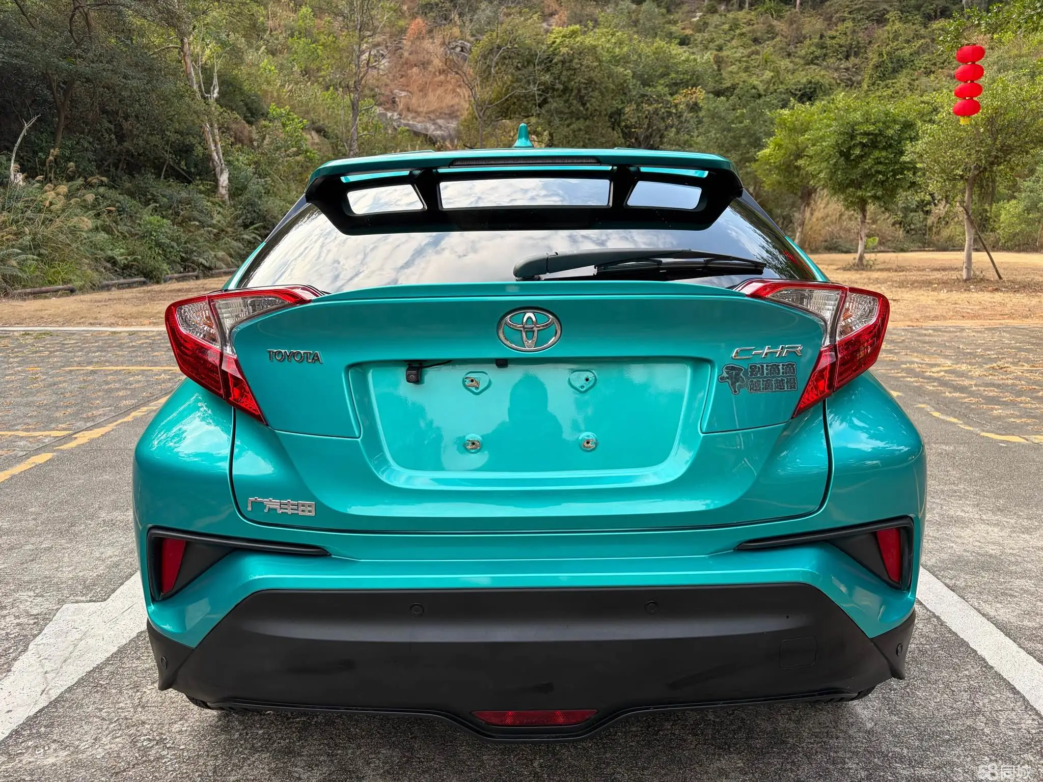 Toyota C-HR 2019 immagine di auto #11