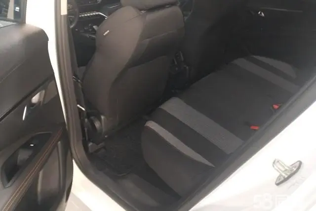 Peugeot 4008 2023 car image #11