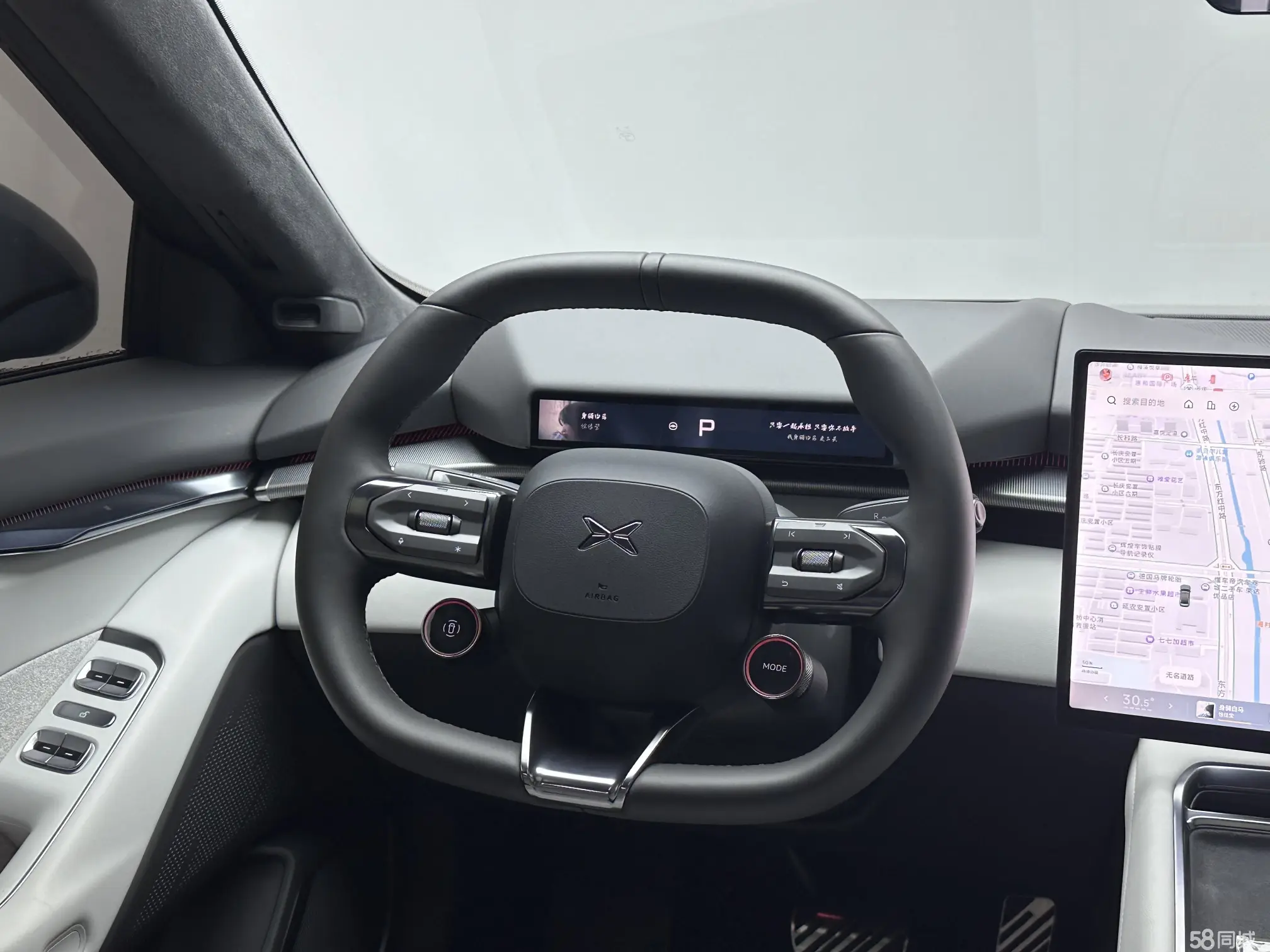 Xpeng P7 2025 изображение автомобиля #11