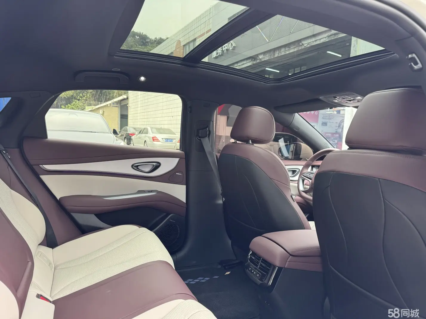 BYD Seal 07 DM-i 2025 car image #11