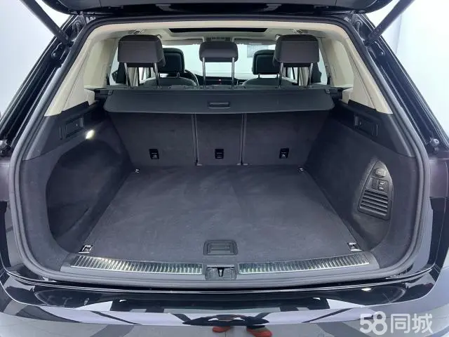 Volkswagen Touareg 2023 car image #11