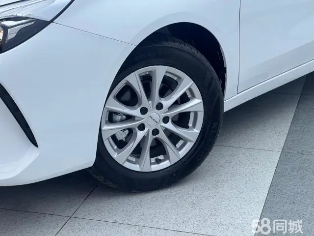 Roewe i5 2026 изображение автомобиля #11