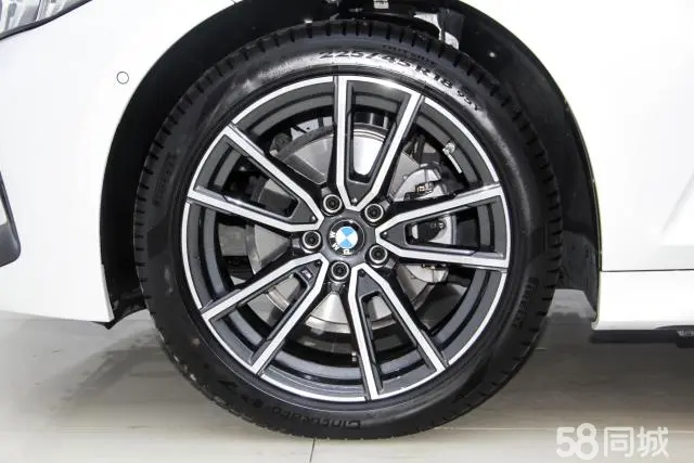 BMW 3 Series 2025 car image #11