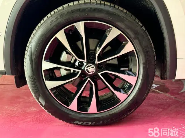 Skoda Kodiaq GT 2024 صورة سيارة #11