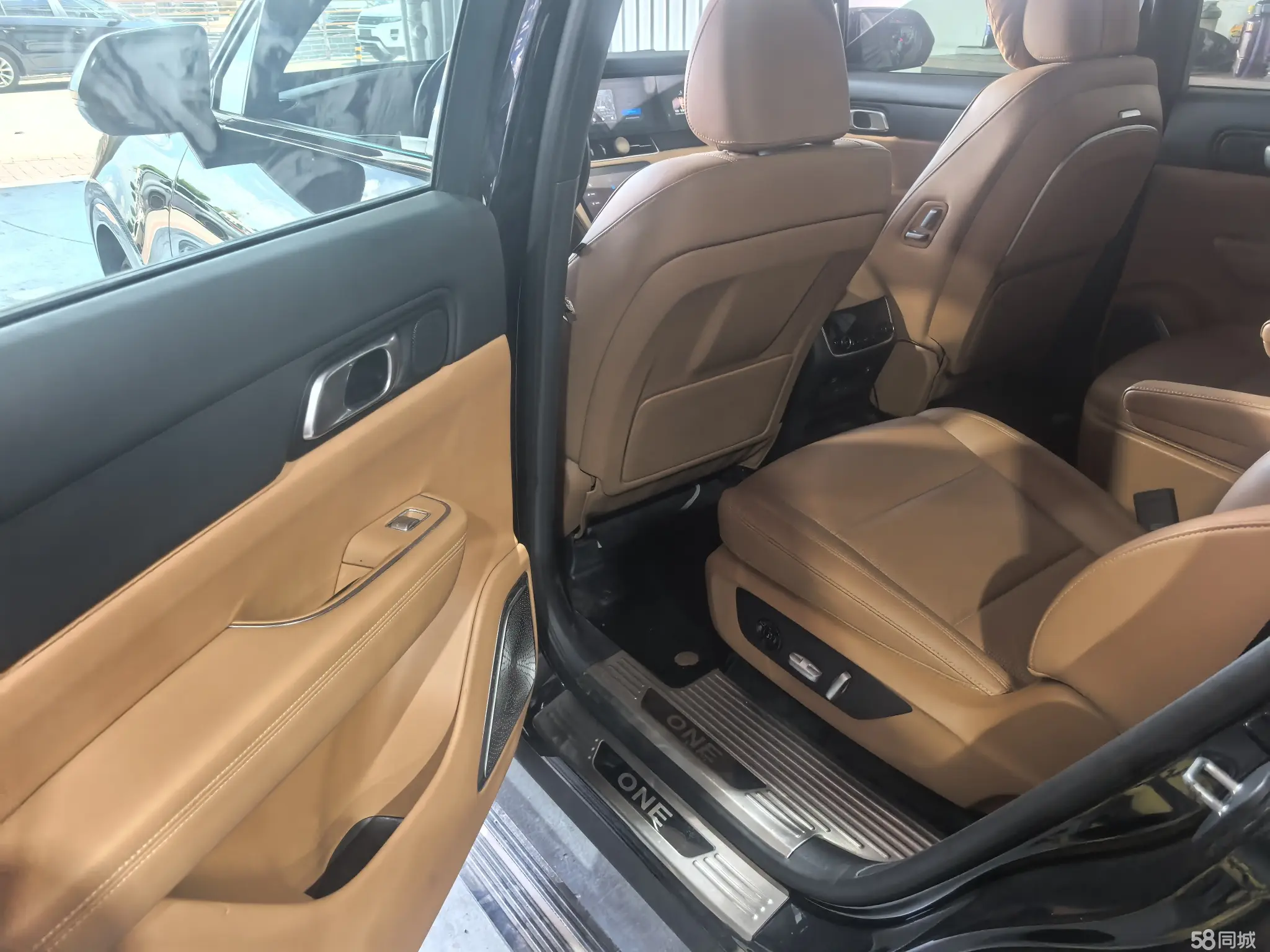 理想汽车 理想ONE 2021 汽车图片 #11