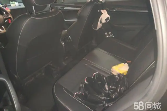 Skoda Karoq 2018 car image #11